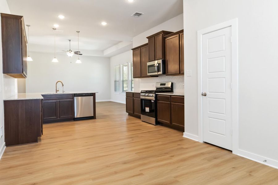 21137 Jordans Ranch Way - Carter - Kitchen
