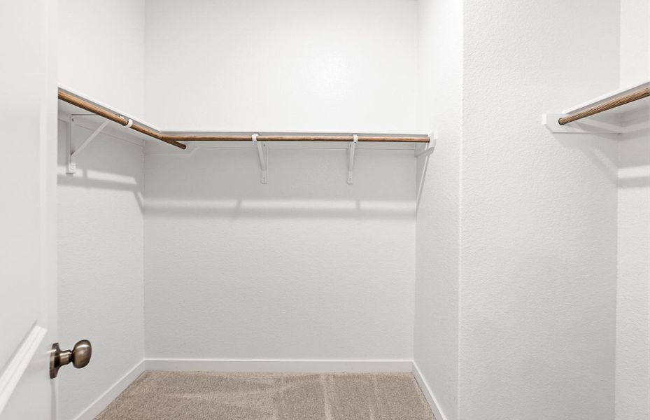 Spacious, unfurnished interior of a new home in Skyview, Belton (Image 31).