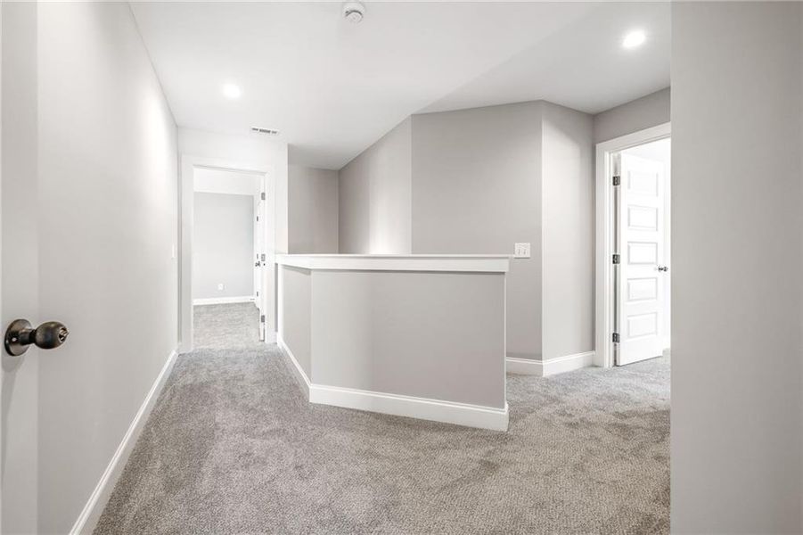 Spacious, unfurnished interior of a new home in , Jefferson (Image 29).