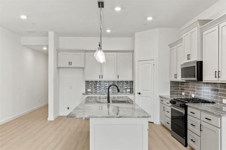 011-2833ConcordDrive-Wylie-TX-75098-Kitchen.jpg-SMALL