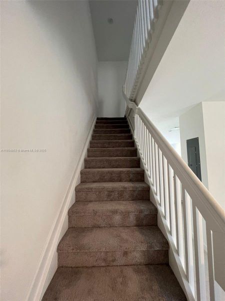 Spacious, unfurnished interior of a new home in , Miami (Image 14).