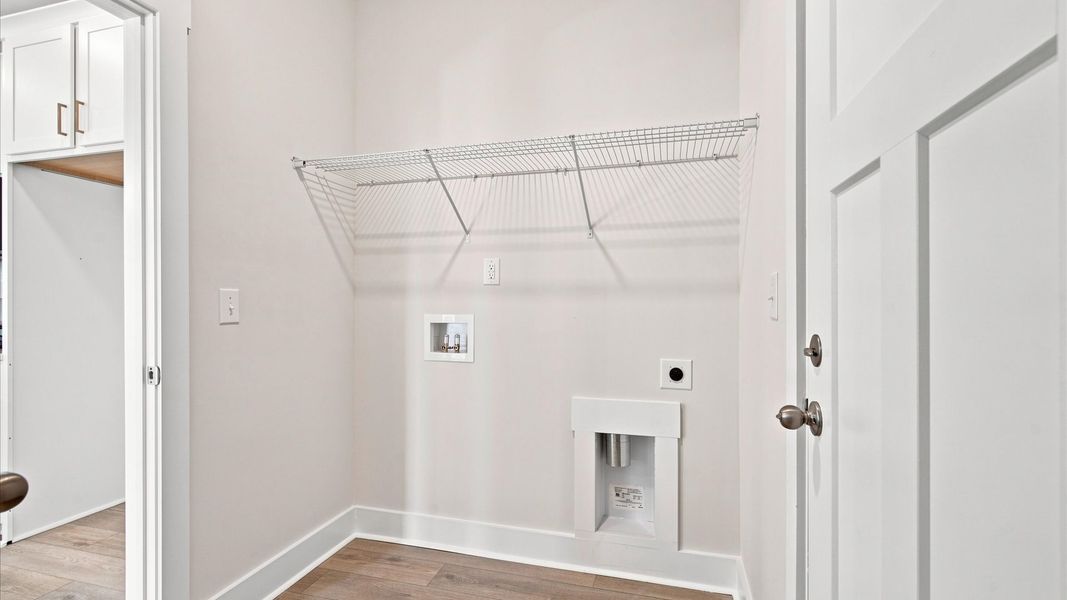 Furnished interior view inside a new home in Woodglen, Piedmont (Image 18).