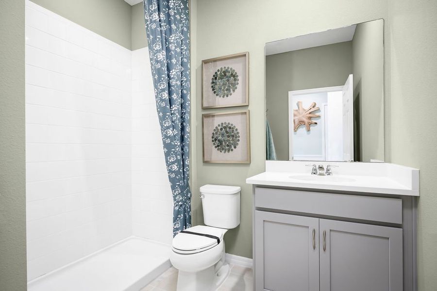 Representative furnished interior of a home built from the Luna by Risewell Homes in Eagletail Landings, Howey-in-the-Hills (Image 15). Representative furnished interior of a home built from the Luna by Risewell Homes in Eagletail Landings, Howey-in-the-Hills (Image 15).