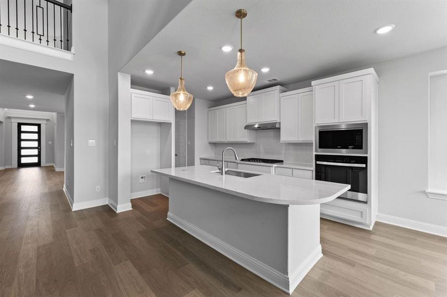 DAL_Painted Tree_Goodlow_4013 Clingsman Way (10)