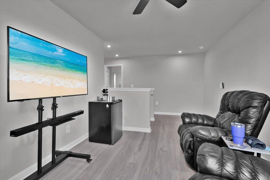 Additional living area on 2nd floor
