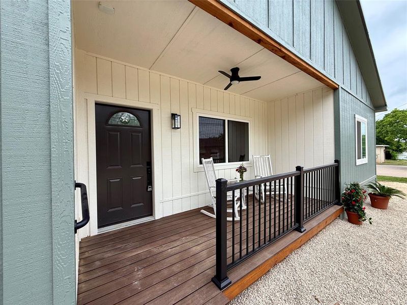 Exterior details and patio area of a home in , Iredell (Image 14).