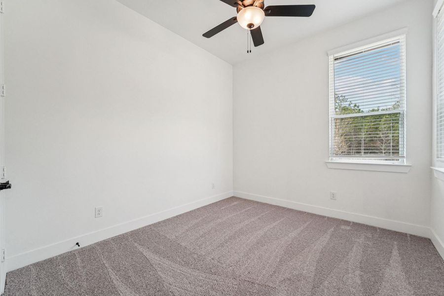 Spacious, unfurnished interior of a new home in Kresston, Montgomery (Image 34).