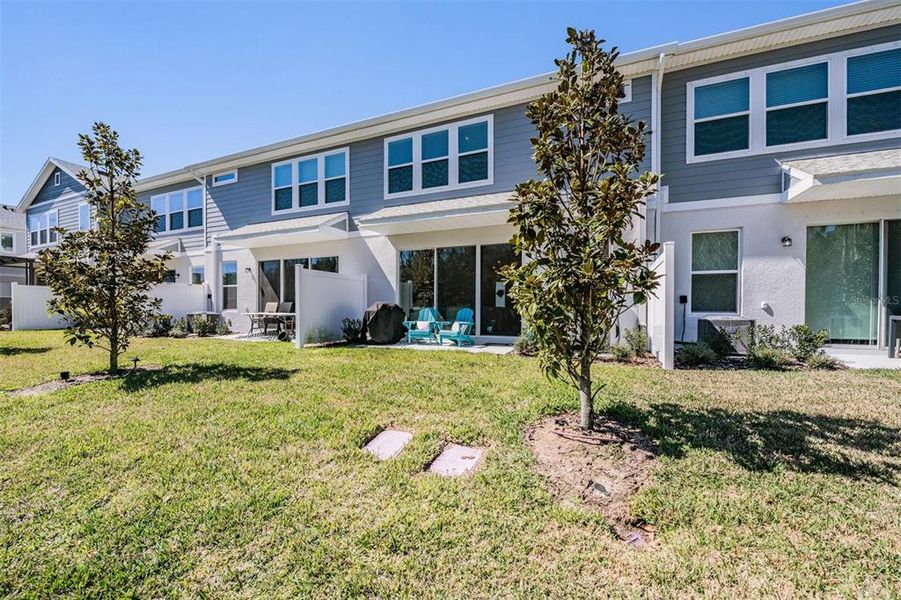 Exterior details and patio area of a home in , Land O' Lakes (Image 21).