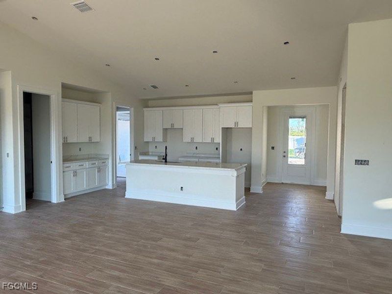 Image 14 of a home in Cape Coral. Image 14 of a home in Cape Coral.