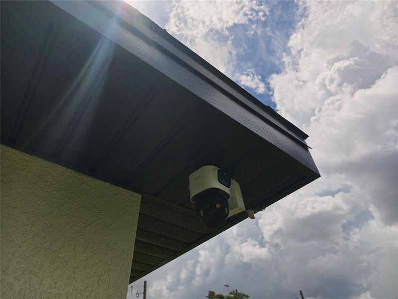 Exterior details and patio area of a home in , Ocala (Image 20). Exterior details and patio area of a home in , Ocala (Image 20).