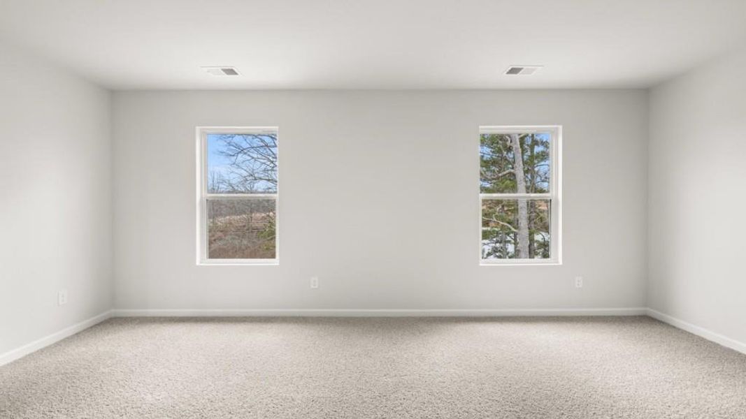 Spacious, unfurnished interior of a new home in Thompson Ridge, Dallas (Image 13).