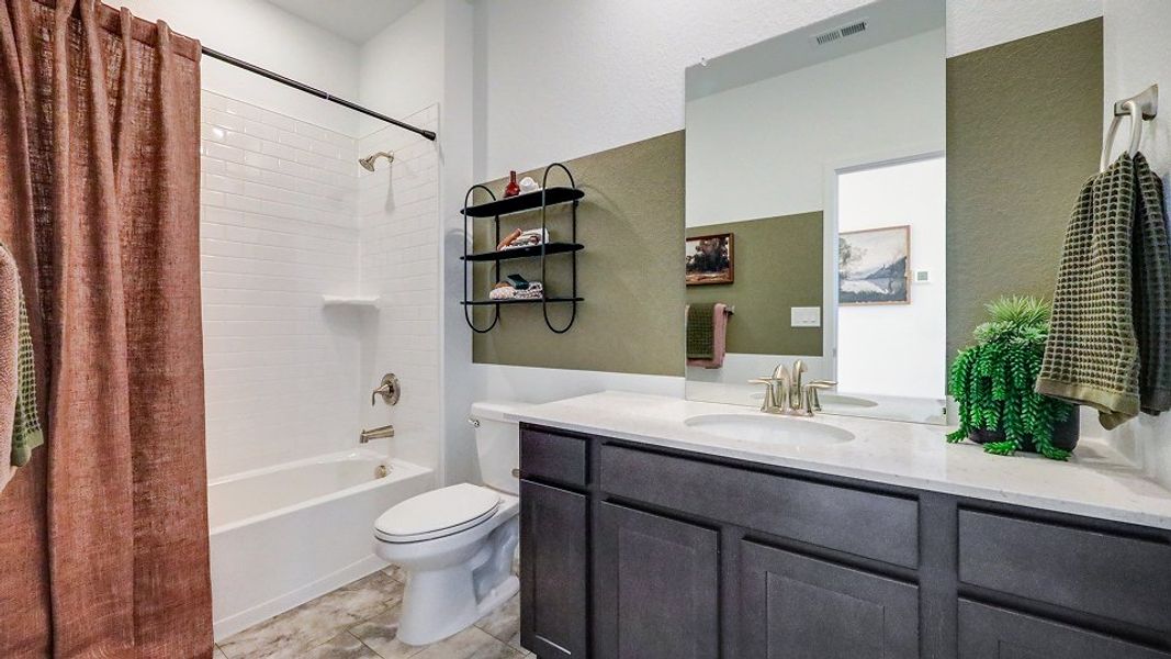 2581 Overlook Bath2 F3 2581 Overlook Bath2 F3