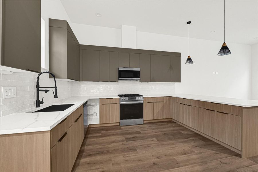 Furnished interior view inside a new home in , Houston (Image 11). Furnished interior view inside a new home in , Houston (Image 11).