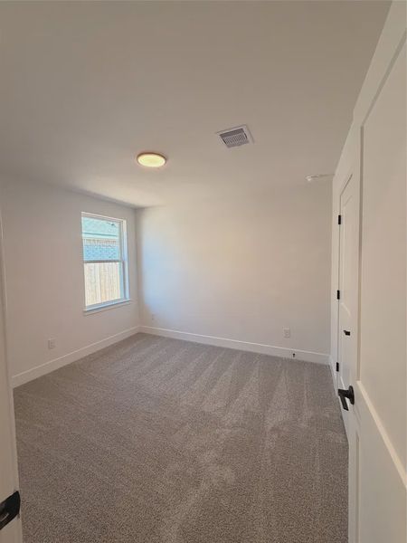 Spacious, unfurnished interior of a new home in Stonebrooke, Conroe (Image 12).