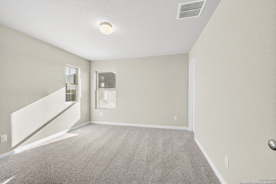 Spacious, unfurnished interior of a new home in Paloma Park, Converse (Image 27). Spacious, unfurnished interior of a new home in Paloma Park, Converse (Image 27).