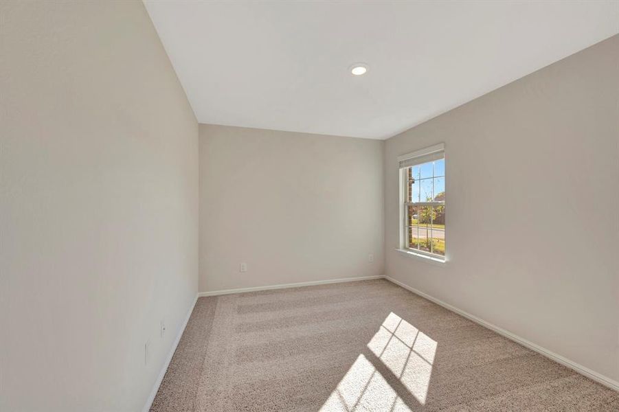 Spacious, unfurnished interior of a new home in The Preserve, Justin (Image 24).