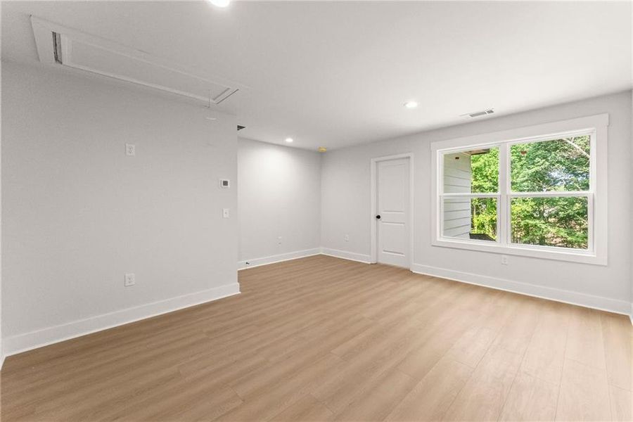 Spacious, unfurnished interior of a new home in , Buford (Image 27).
