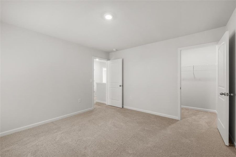 Spacious, unfurnished interior of a new home in Oakleigh Glen, Dallas (Image 28).