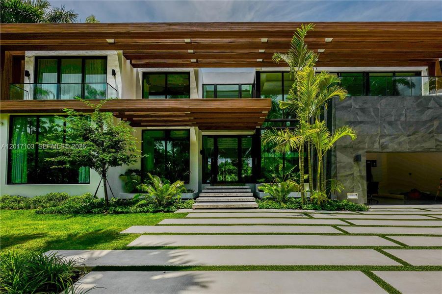 Community amenities in , Miami Beach (Image 13).