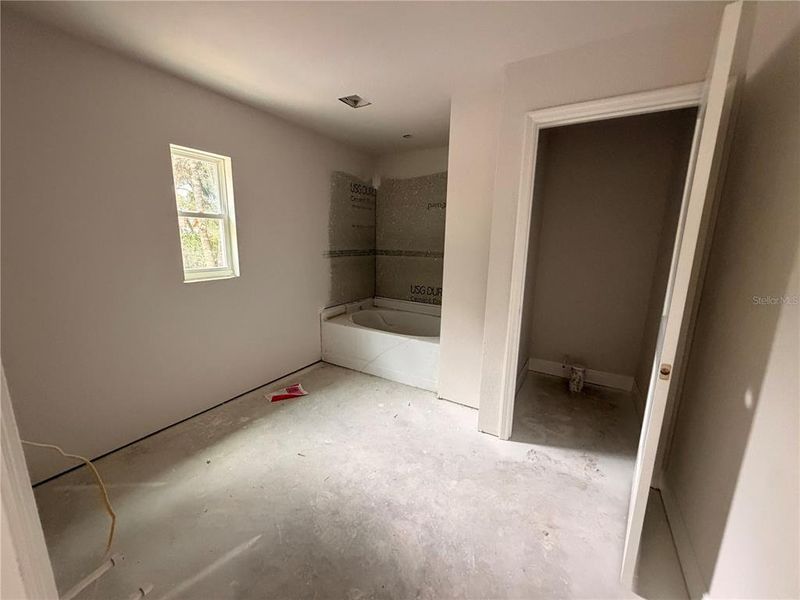 In-progress construction of a new home in , Lakeland, FL (Image 13).