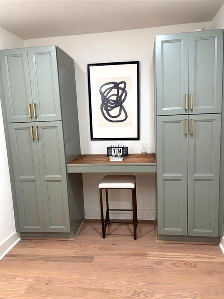 Furnished interior view inside a new home in , Roswell (Image 14).