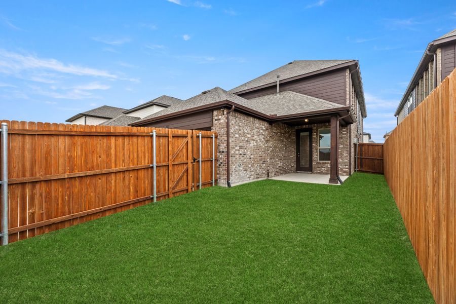 Representative exterior details of a home built from the Willow by UnionMain Homes in Edgewater, Fate (Image 3).