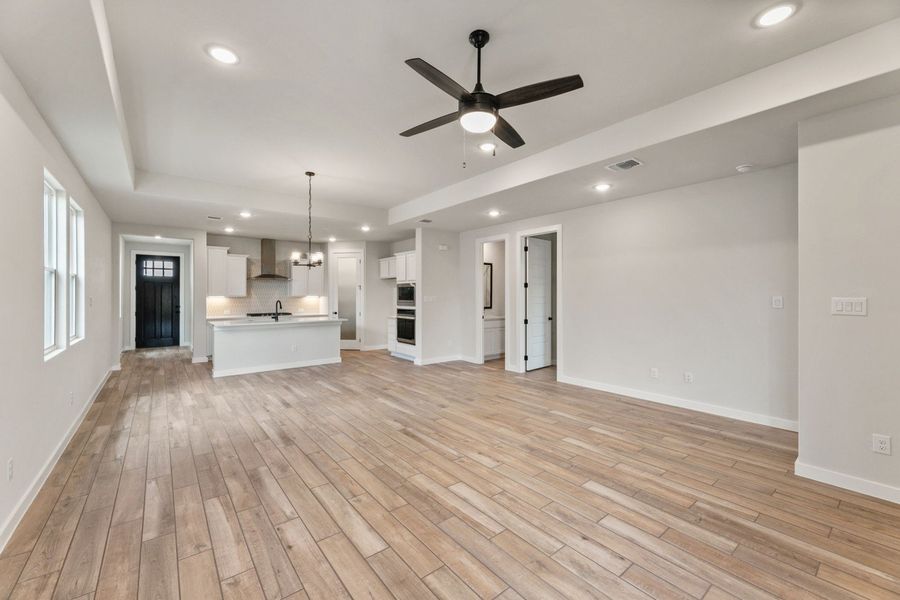Representative unfurnished interior of a home built from the Pecos by Hakes Brothers in Veranda Designer, San Antonio (Image 18).