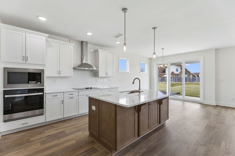Furnished interior view inside a new home in Glenview Farms, Murfreesboro (Image 12).