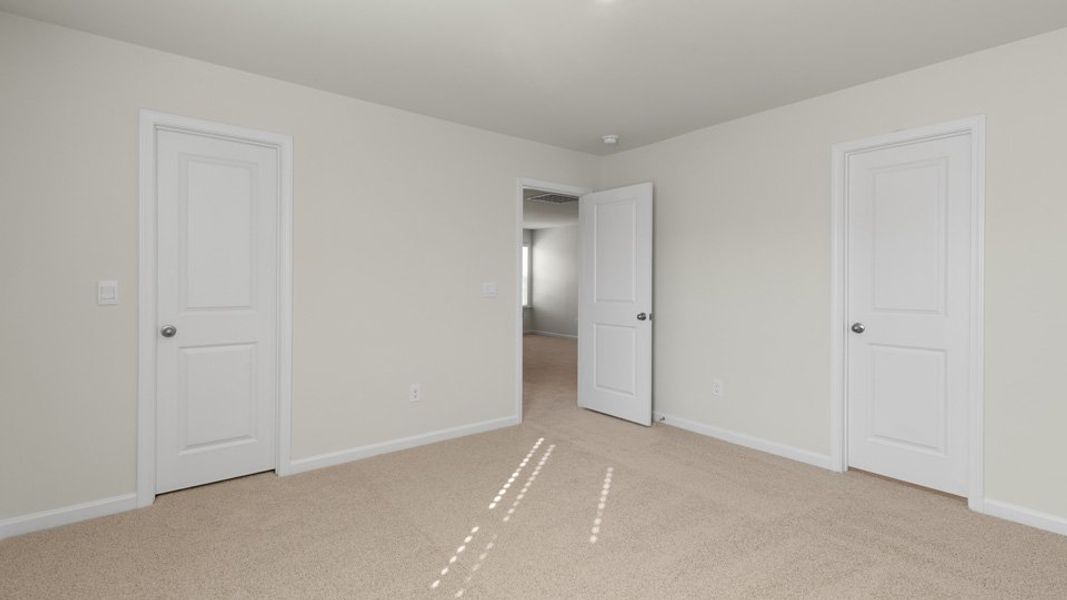 Spacious, unfurnished interior of a new home in Shahbain Reserve, Raeford (Image 29). Spacious, unfurnished interior of a new home in Shahbain Reserve, Raeford (Image 29).