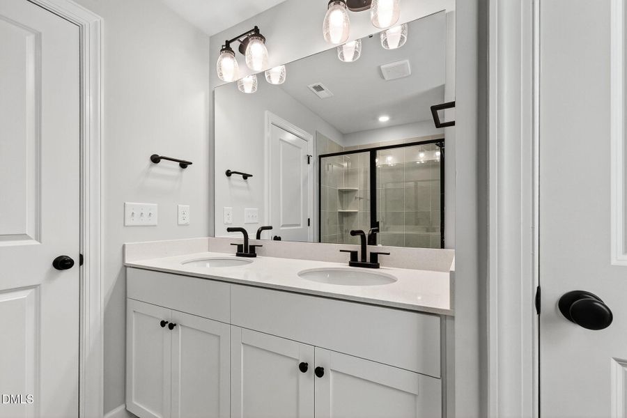 Ral_Knightdale_426 (24) Ral_Knightdale_426 (24)