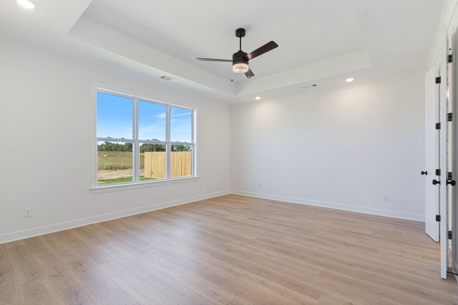 Spacious, unfurnished interior of a new home in Lockwood, Collierville (Image 24).