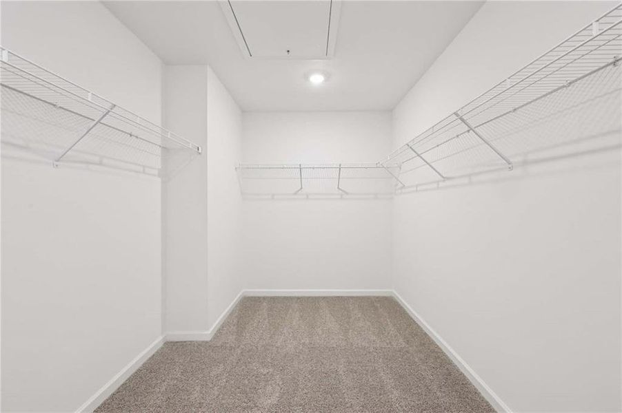 Spacious, unfurnished interior of a new home in Eastlyn Crossing, Flowery Branch (Image 22).