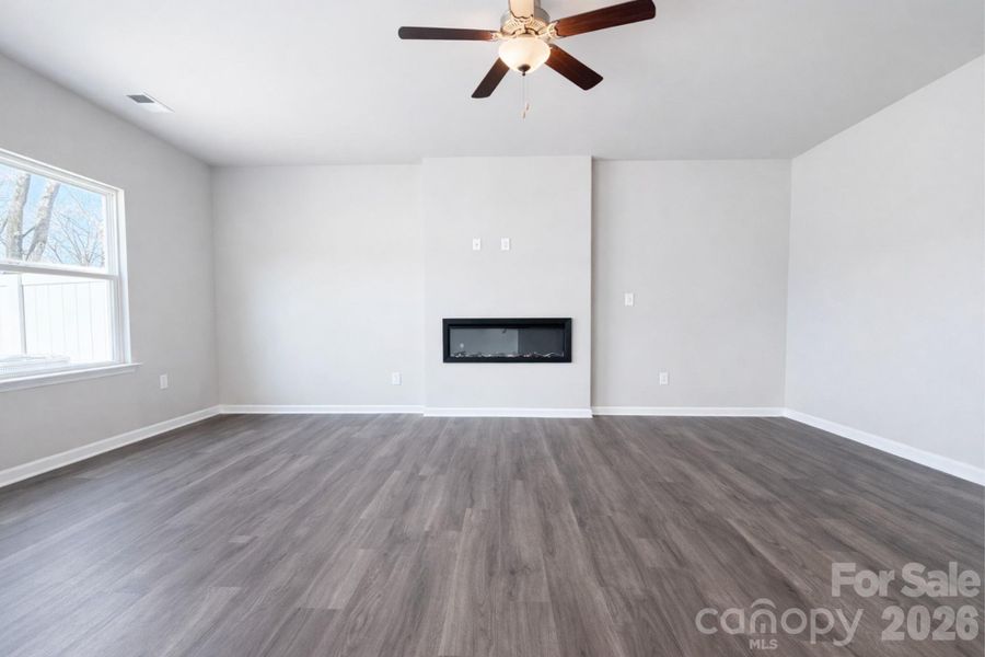Spacious, unfurnished interior of a new home in , Charlotte (Image 22).