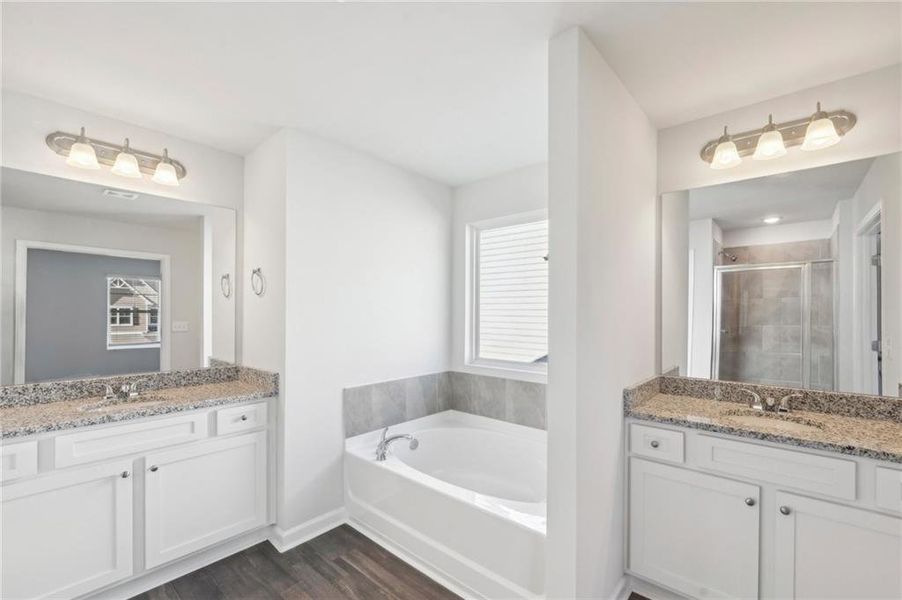 Furnished interior view inside a new home in Neely Farm, Covington (Image 11).