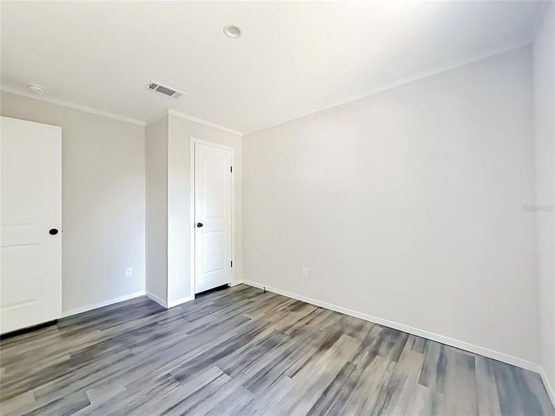 Spacious, unfurnished interior of a new home in , Orlando (Image 35).