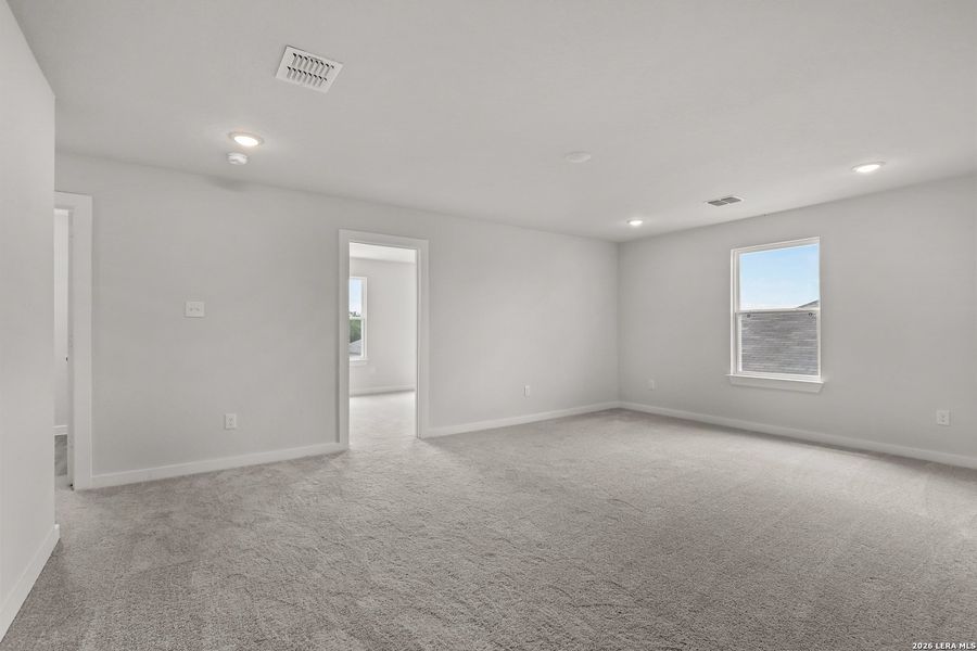 Spacious, unfurnished interior of a new home in Cinco Lakes, San Antonio (Image 23). Spacious, unfurnished interior of a new home in Cinco Lakes, San Antonio (Image 23).