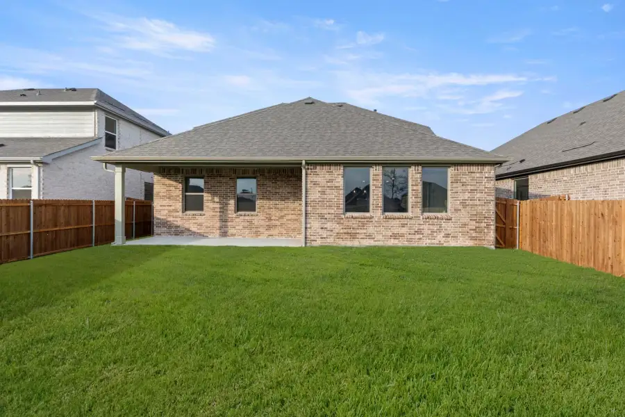 Rear Exterior Design Representative Photo