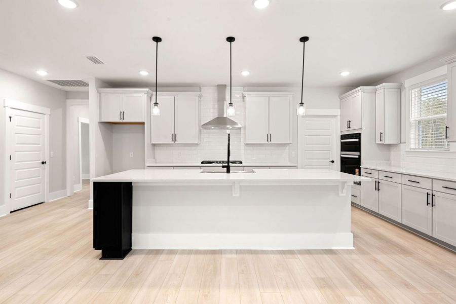 Furnished interior view inside a new home in Del Webb Savannah at Heartwood, Richmond Hill (Image 10).