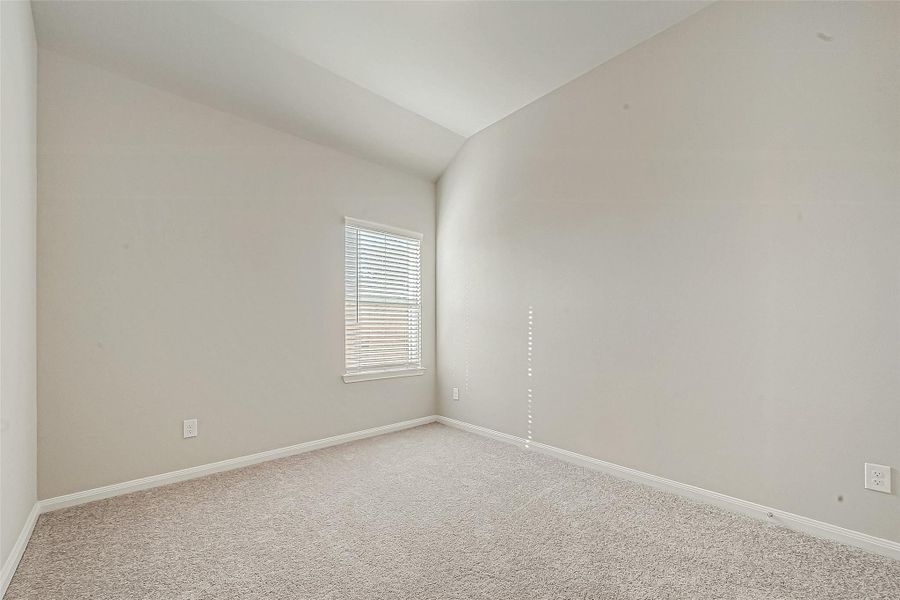 Image 13 of a home in King Oaks Village.