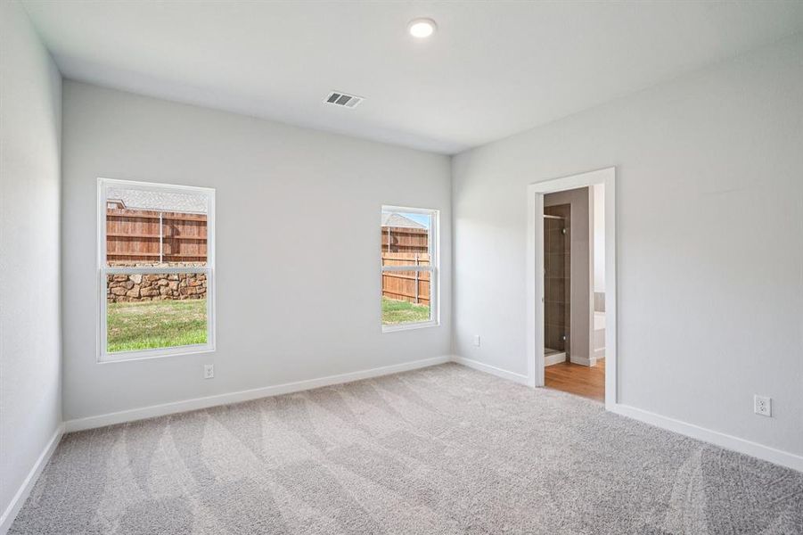 Spacious, unfurnished interior of a new home in Lone Oak, Alvarado (Image 35). Spacious, unfurnished interior of a new home in Lone Oak, Alvarado (Image 35).