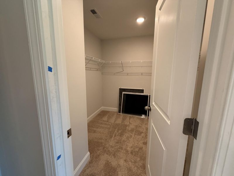 Spacious, unfurnished interior of a new home in Harrisburg Village Townhomes, Harrisburg (Image 12).