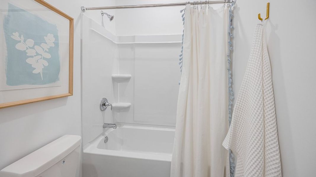 3565 Jasper Bath3 2of2 F1 Base3