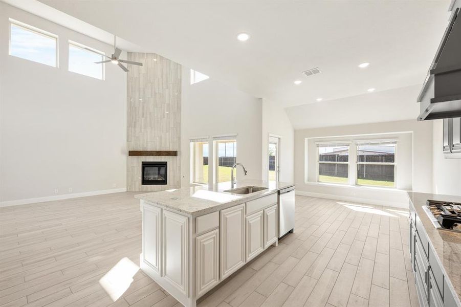 Furnished interior view inside a new home in Somerset Classic 70s & 80s, Mansfield (Image 13). Furnished interior view inside a new home in Somerset Classic 70s & 80s, Mansfield (Image 13).