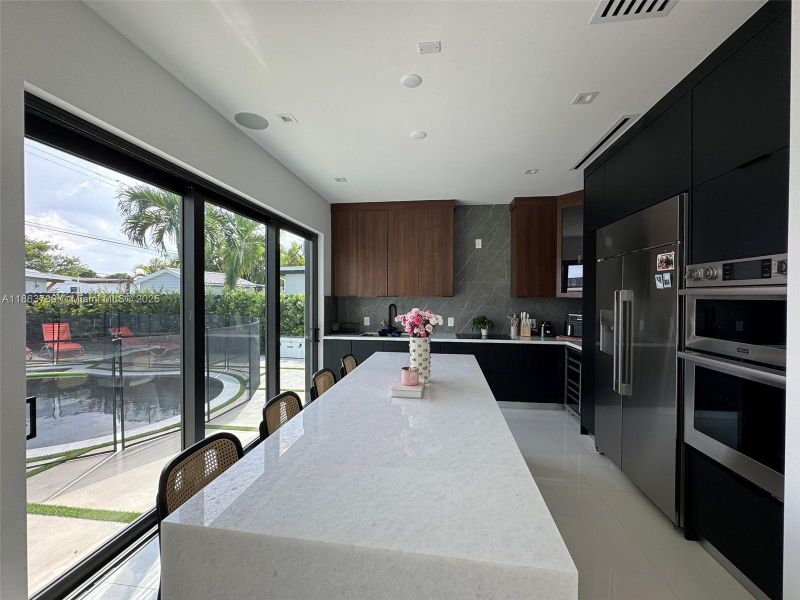 Image 34 of a home in .