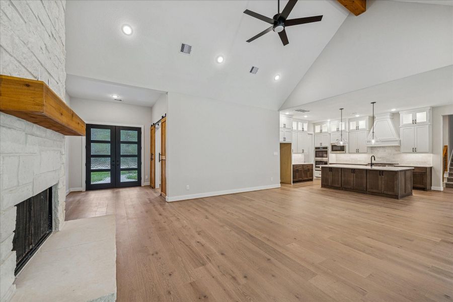 Spacious, unfurnished interior of a new home in , Huntsville (Image 34). Spacious, unfurnished interior of a new home in , Huntsville (Image 34).