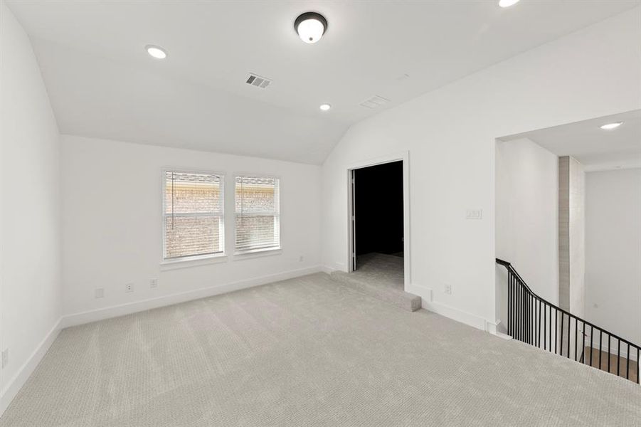 21. 5701 Burford - Game