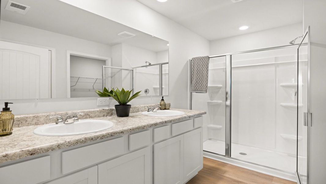 Representative furnished interior of a home built from the BELHAVEN by D.R. Horton in Pointe Park, Union City (Image 34).