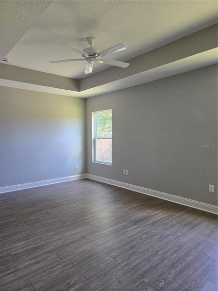 Spacious, unfurnished interior of a new home in , Jacksonville (Image 18).
