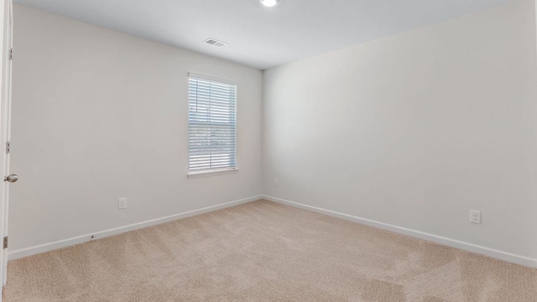 Spacious, unfurnished interior of a new home in Aspen Place, Thomasville (Image 25).