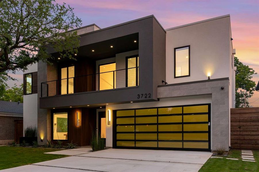 Front exterior of a new home in , Dallas, TX, highlighting curb appeal (Image 27).